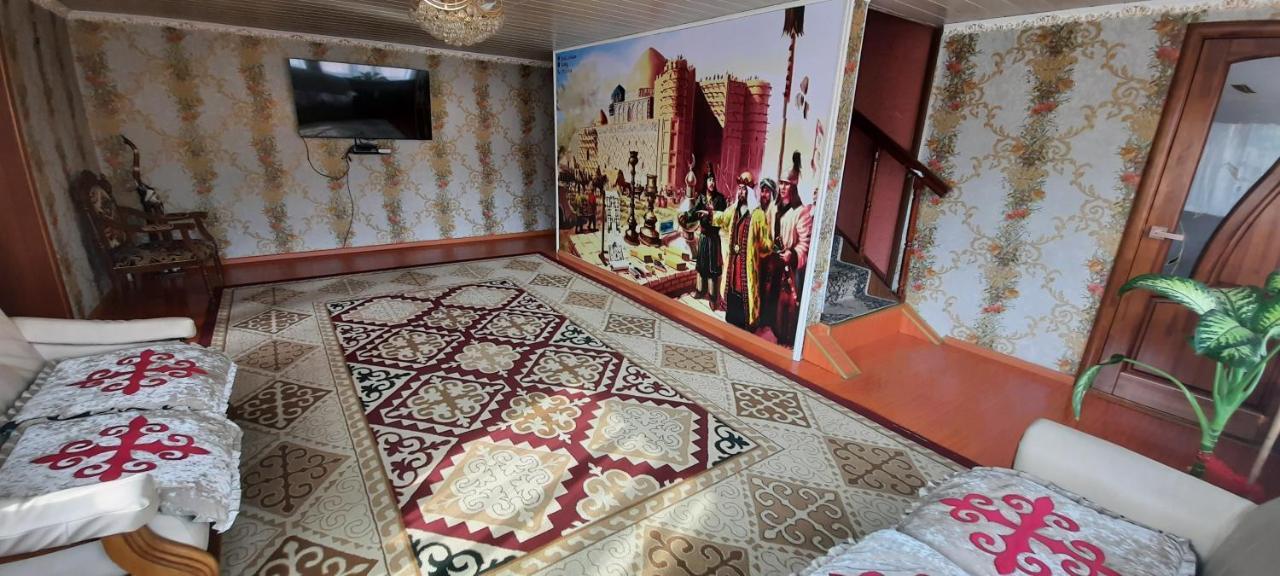 Vip Hostel Turkistan Exteriör bild