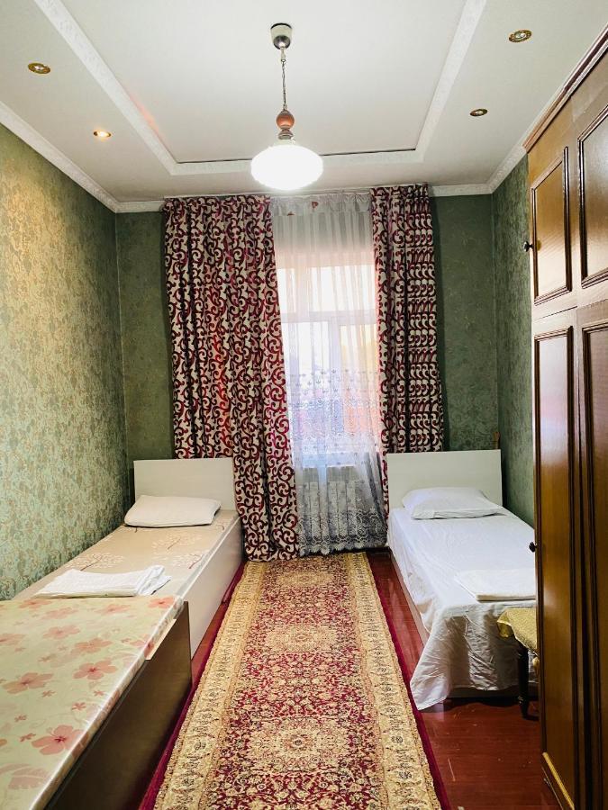 Vip Hostel Turkistan Exteriör bild